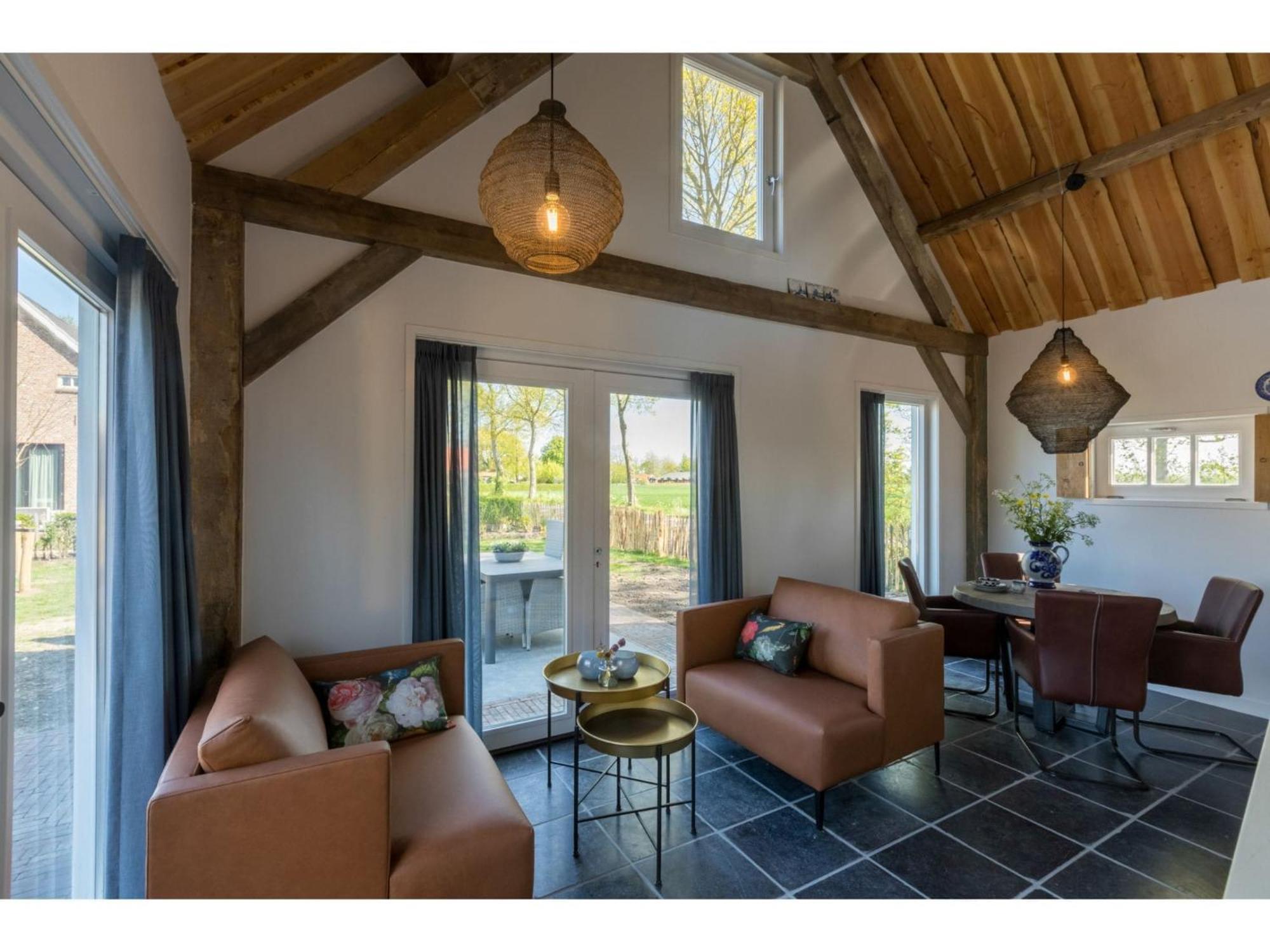 Hébergement de vacances Family House With An Ideal Location Private Terrace Garden And Sauna *