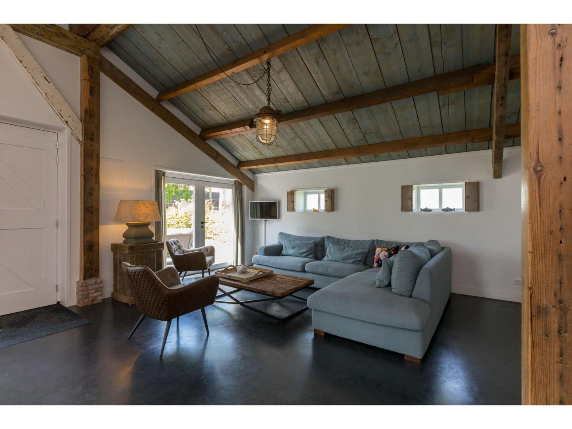 Family House With An Ideal Location Private Terrace Garden And Sauna Hébergement de vacances